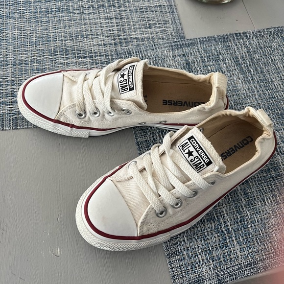 FIRM PRICE Converse white slip on sneakers size 7 - Picture 2 of 8